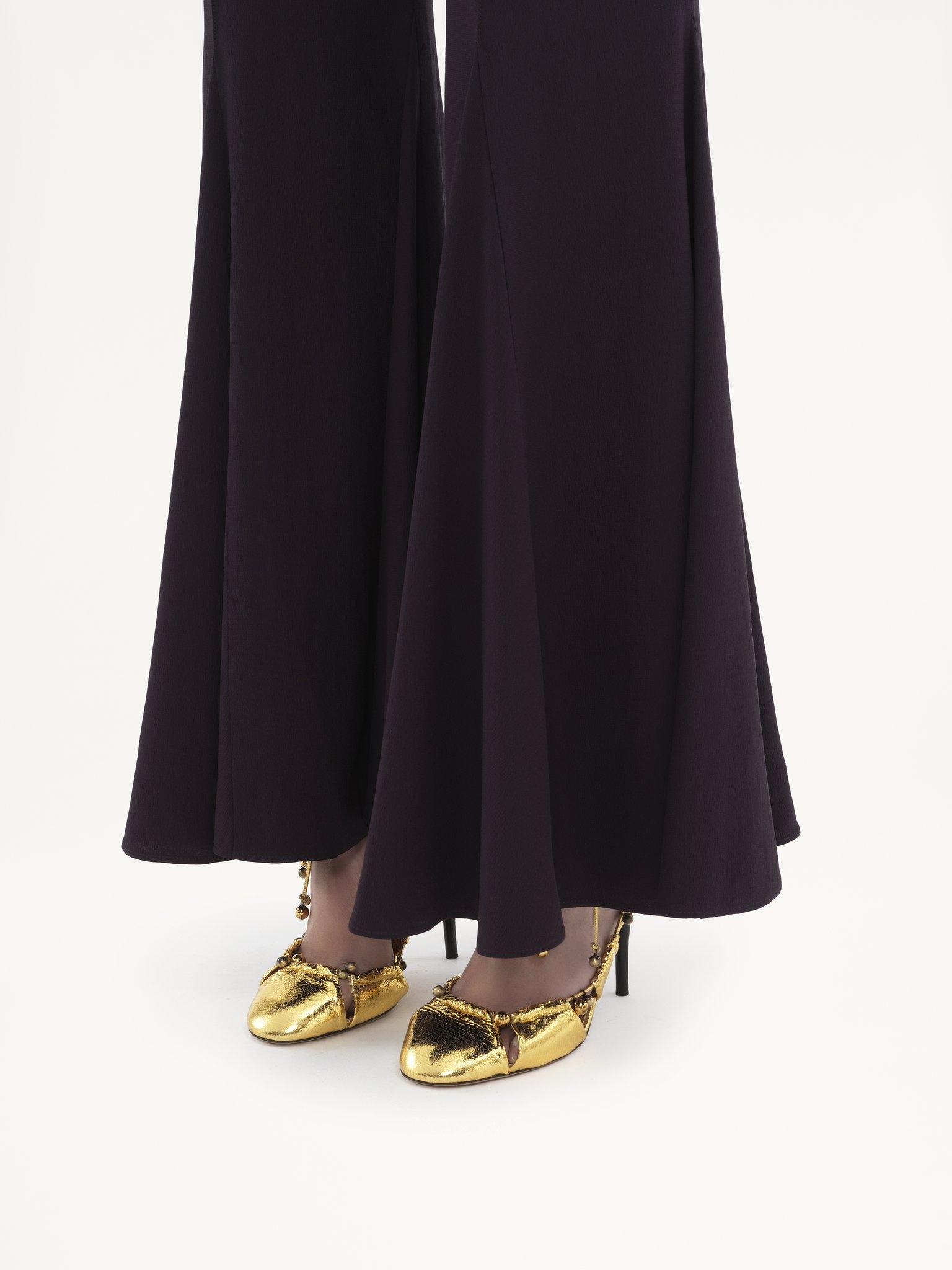CROPPED BOOTCUT PANTS IN CRÊPE SATIN - 7