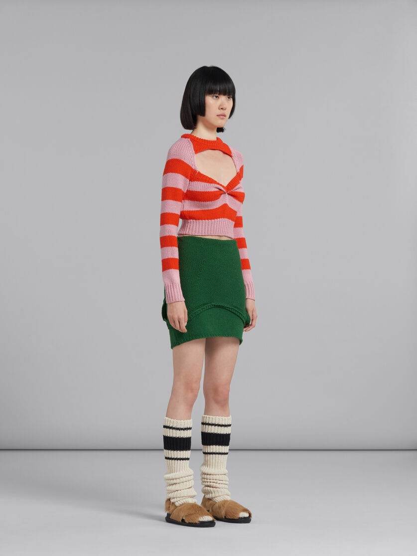 CROPPED WOOL SWEATER WITH PINK AND RED STRIPES - 5