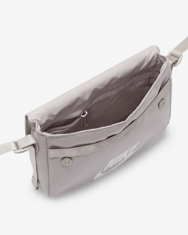 Nike Sportswear Women's Futura 365 Crossbody Bag (3L) 5