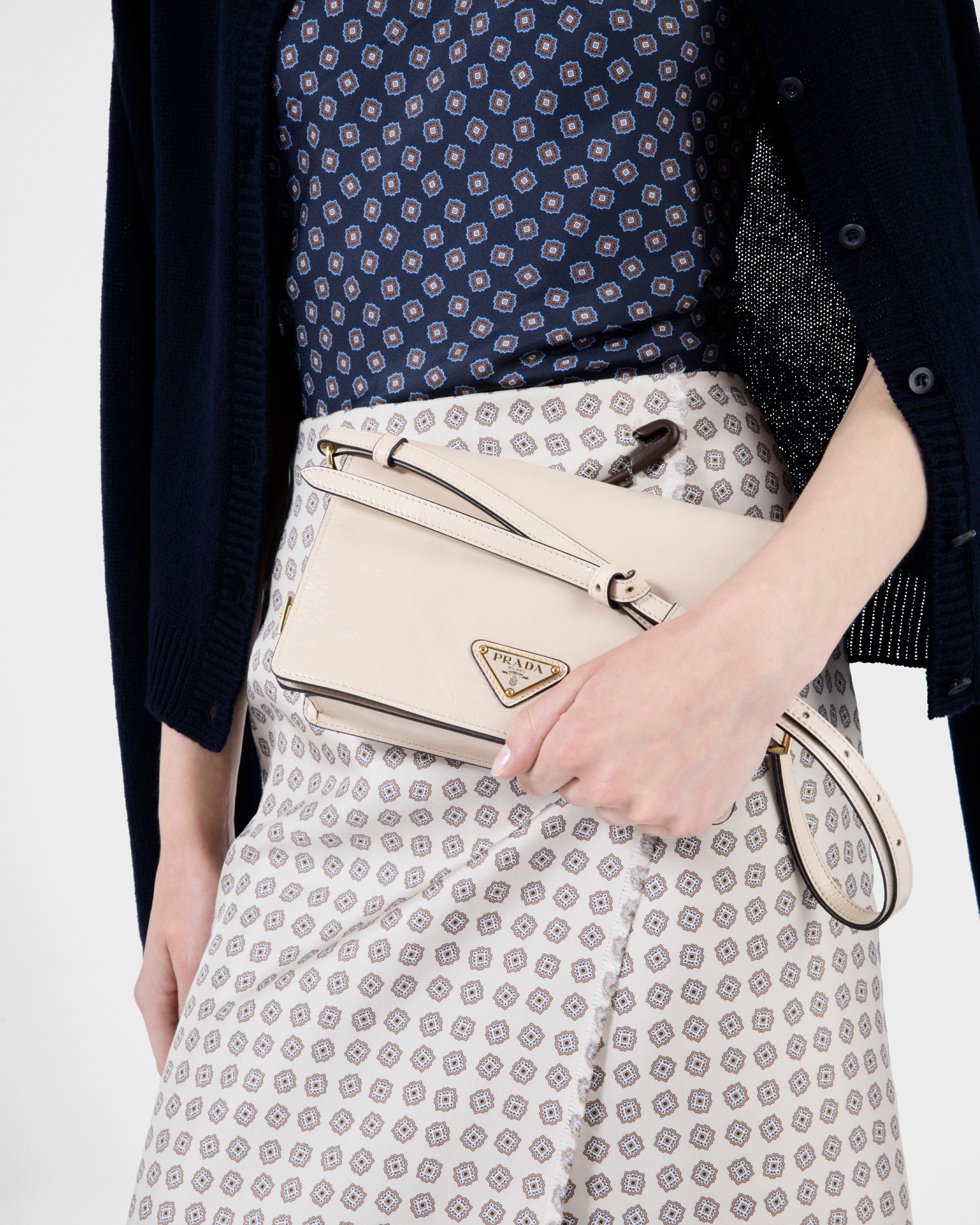 Leather shoulder bag - 8
