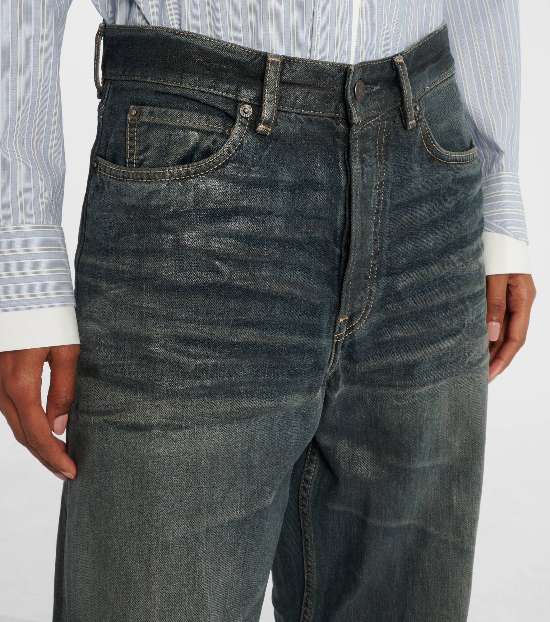Glossy mid-rise wide-leg jeans - 4