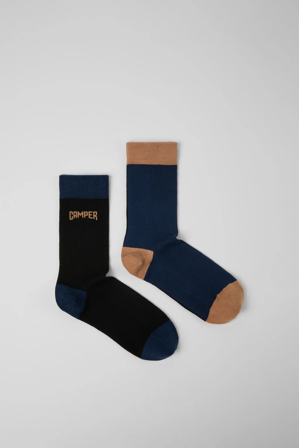 Socks Natural-toned mid-length socks - 1