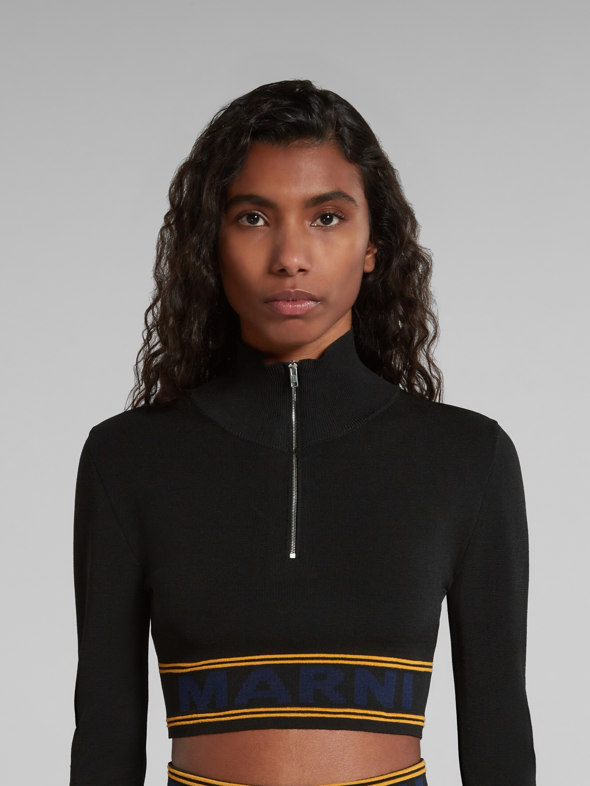 BLACK TURTLENECK WITH LOGO HEM - 4