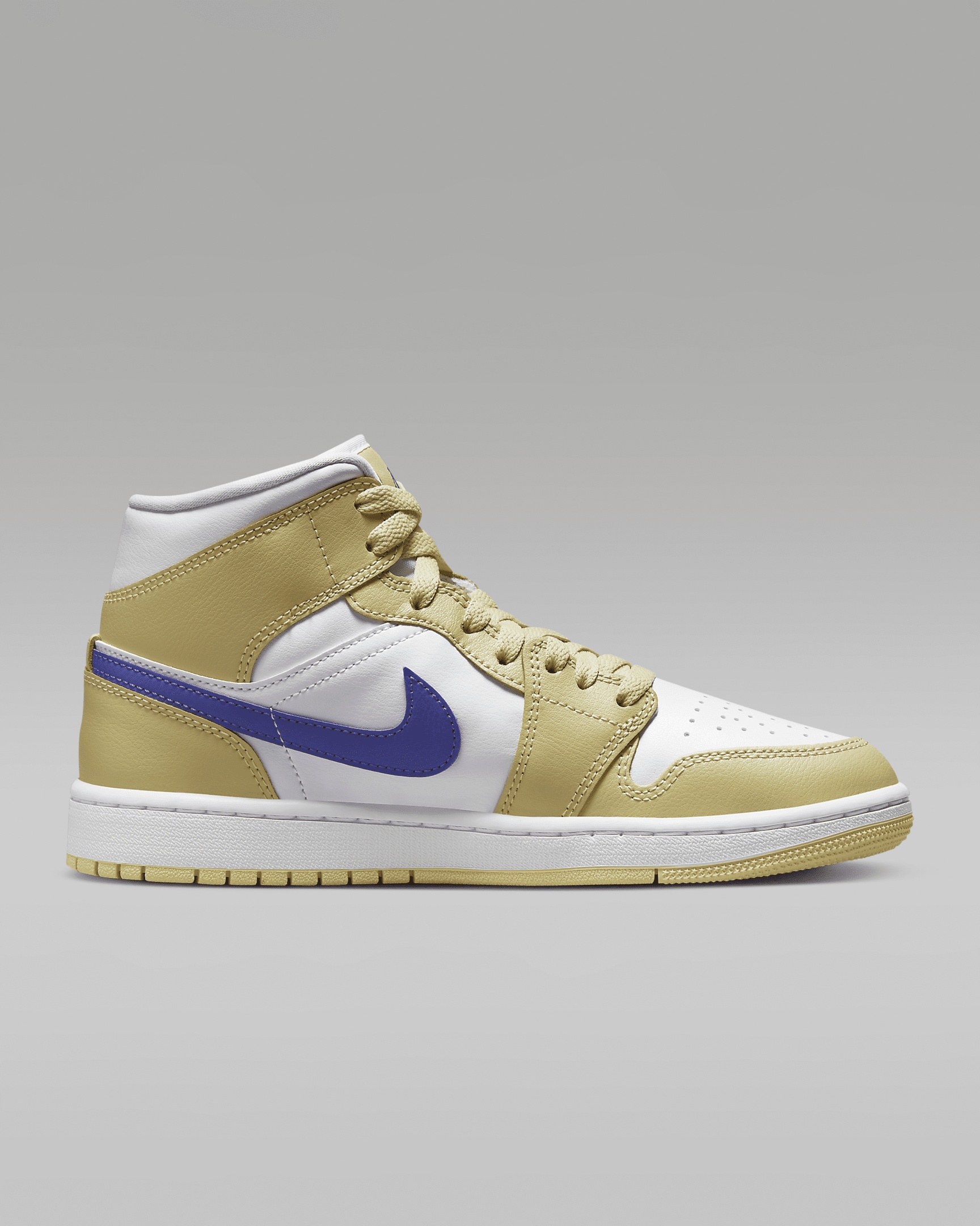 Air Jordan 1 Mid Women's Shoes - 3