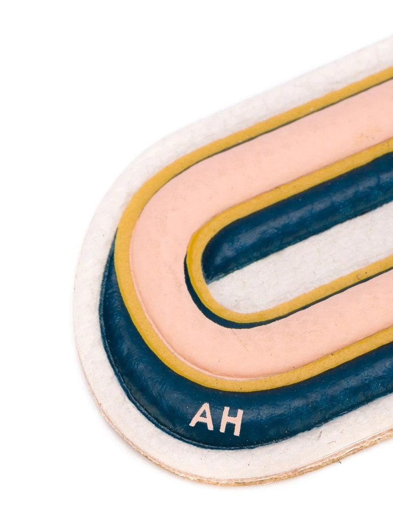 'U' sticker 3