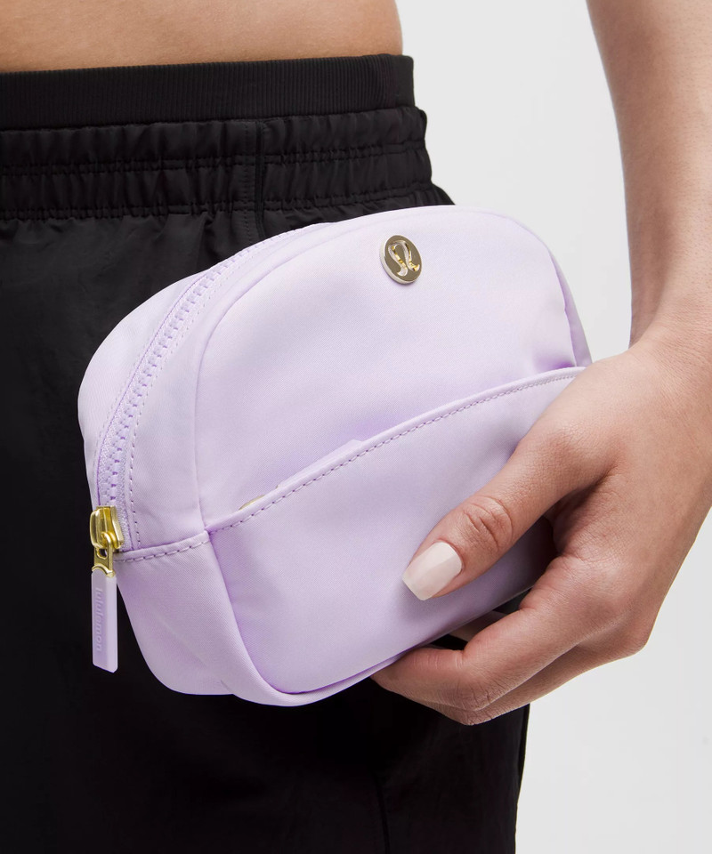 lululemon City Essentials Pouch *Mini 2L outlook