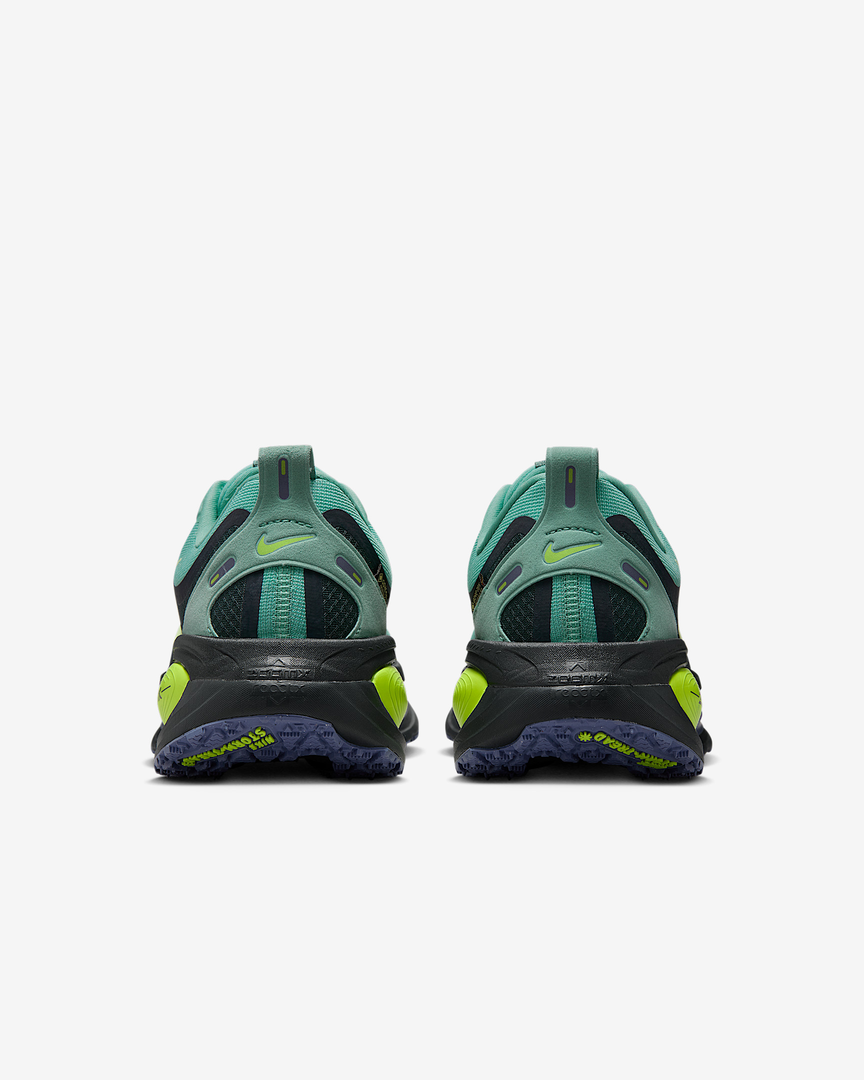 Nike Vomero 18 GORE-TEX Men's Waterproof Road Running Shoes with Reflective Accents - 6