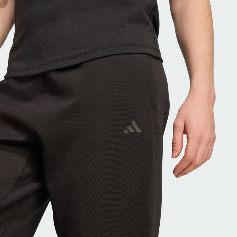 Yoga Essentials Pant With Cuffs 5