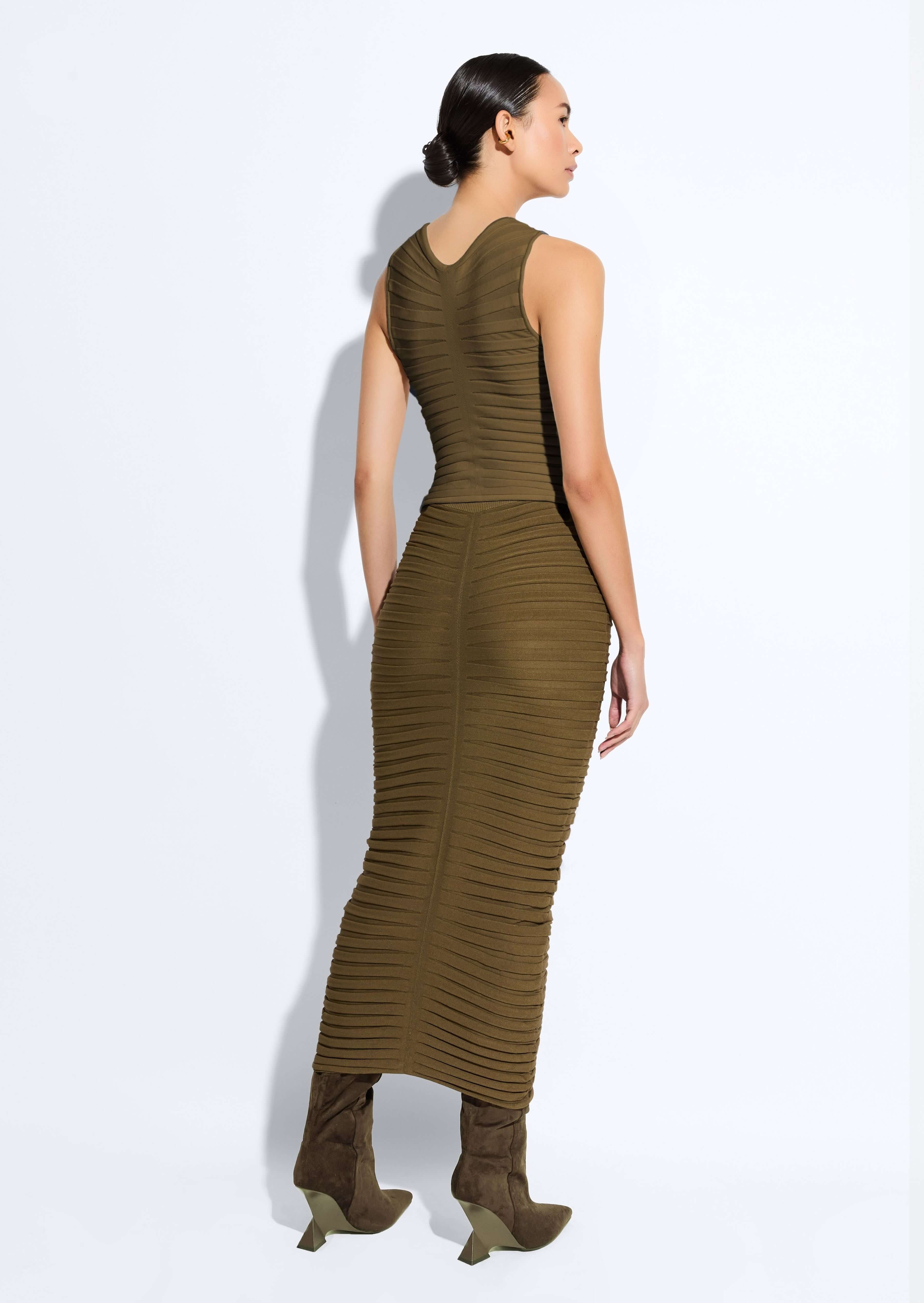Matte Viscose Wide Ribbed Skirt - 3
