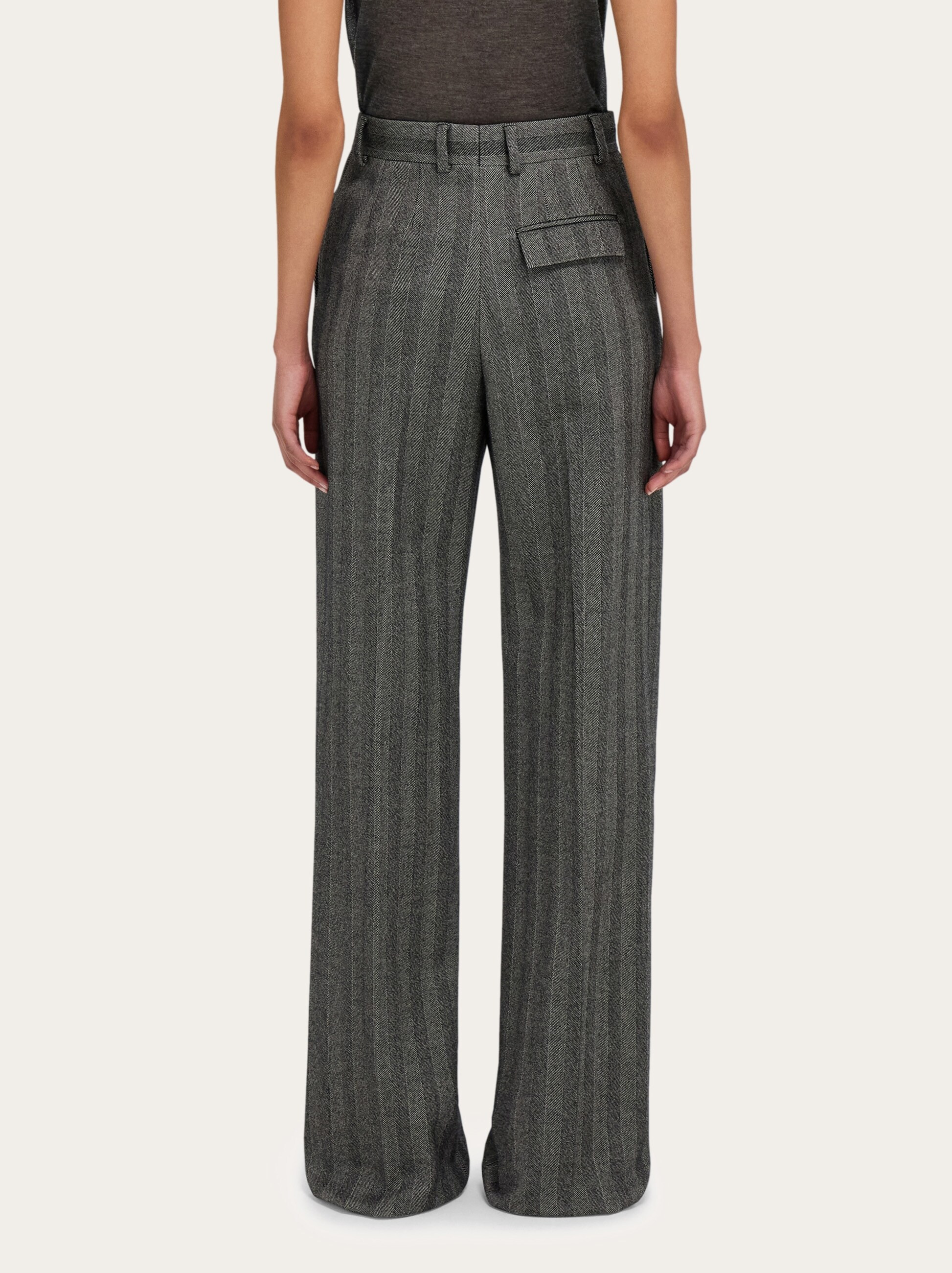 Tailored trouser in chevron - 4