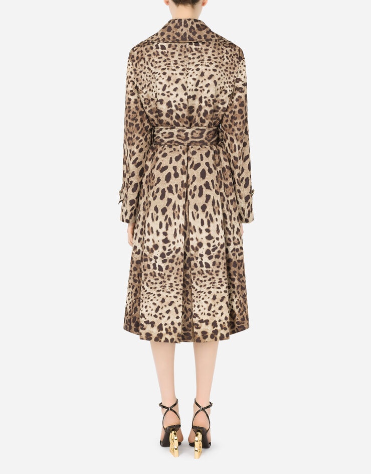 Belted double-breasted padded nylon trench coat with leopard print - 2