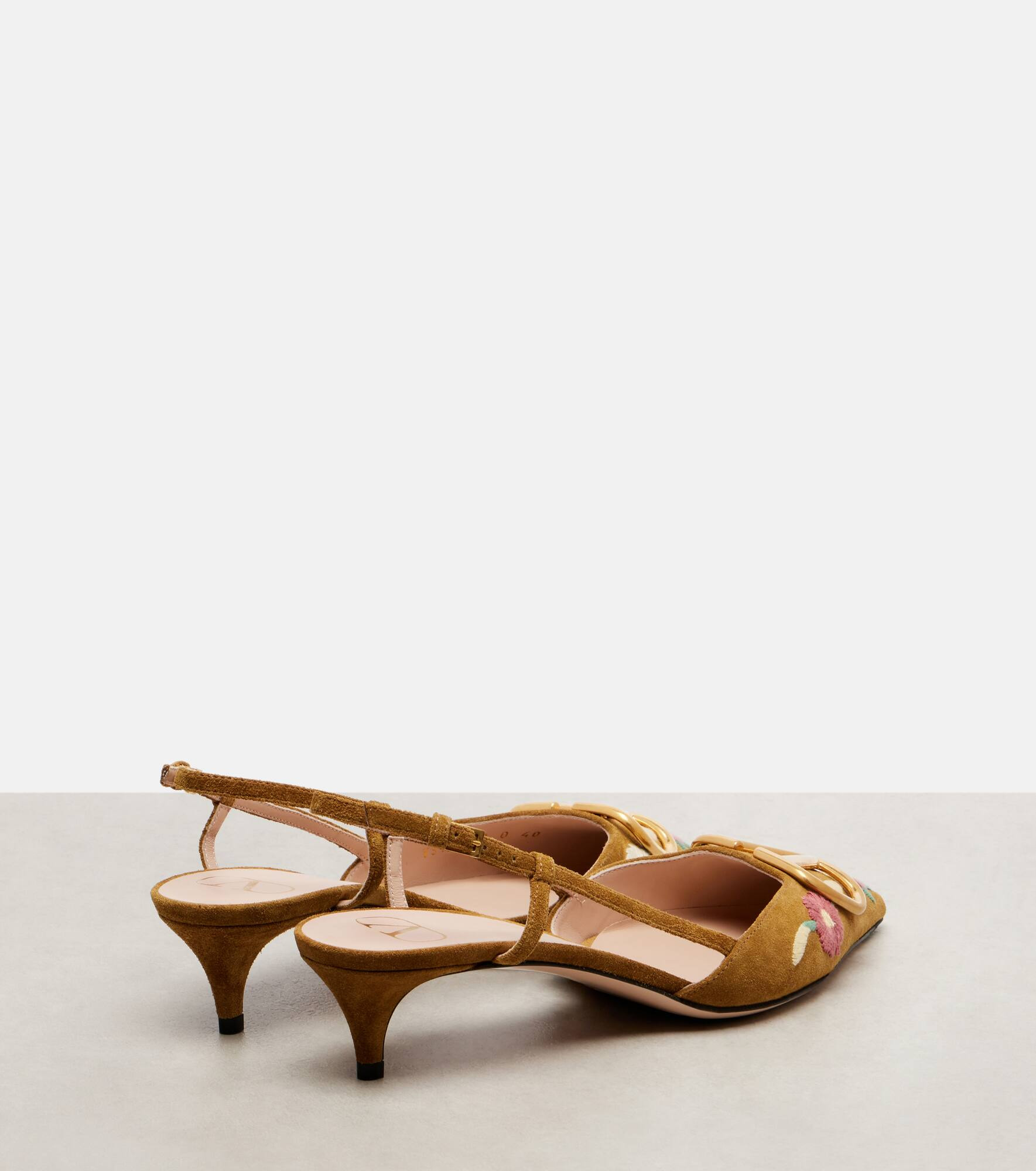 VLogo 40 embroidered suede slingback pumps - 2