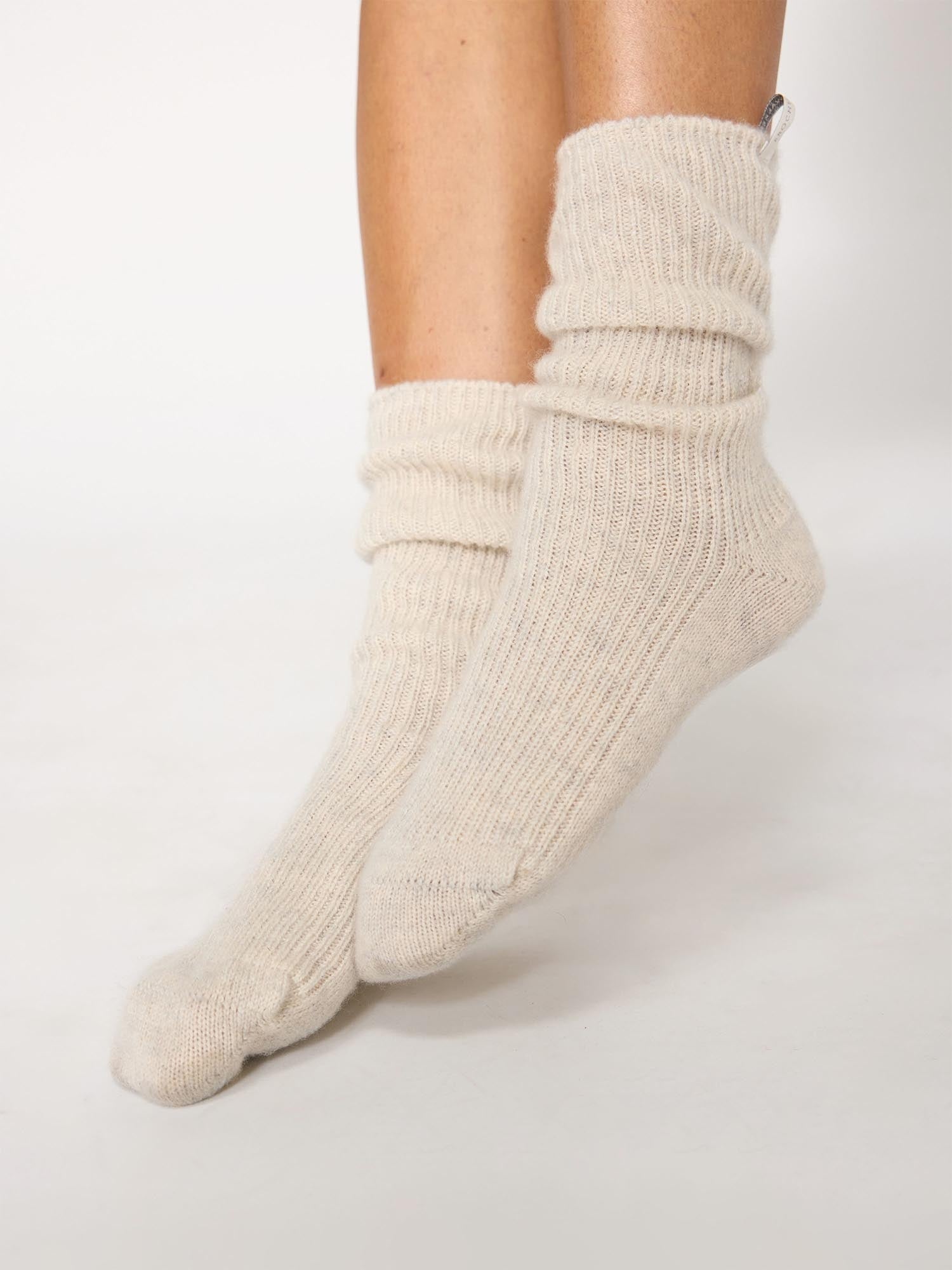 The Ribbed Cashmere Socks - 5