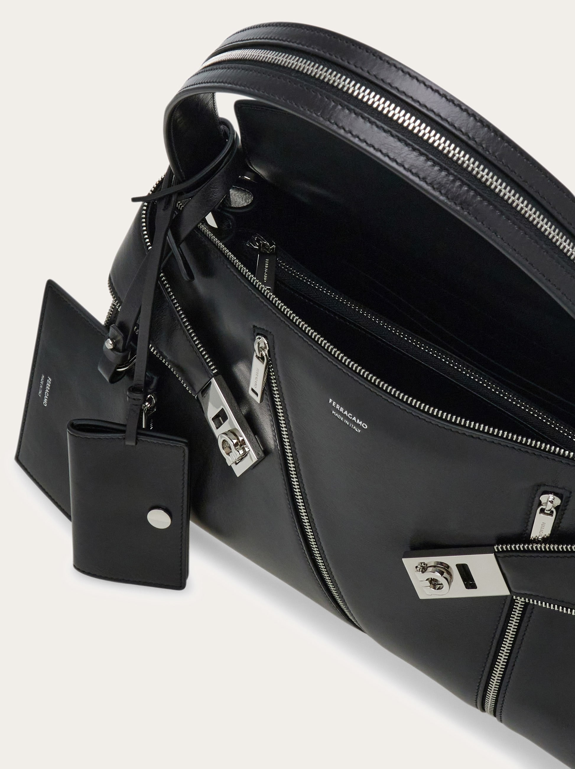 Hug soft shoulder bag multi-zip (M) - 5