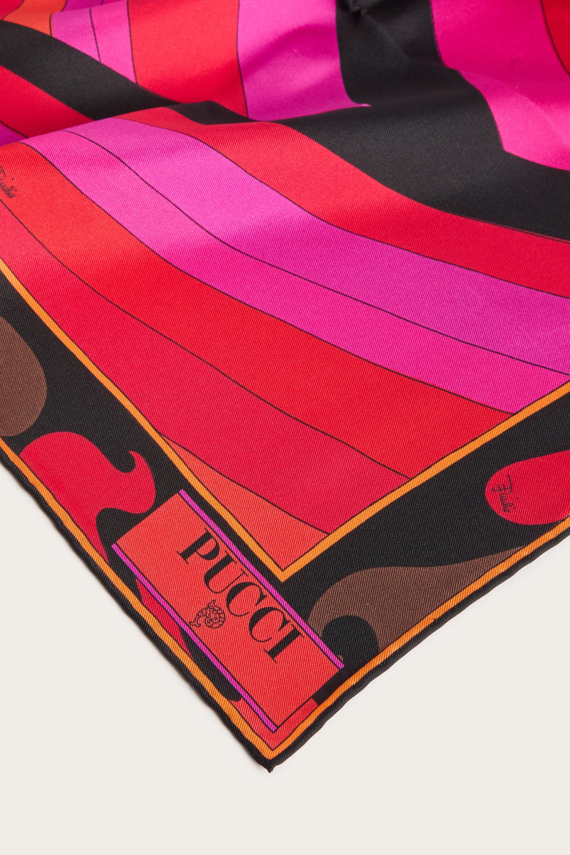 IRIDE AND MARMO PRINT SILK CARRÈ 3