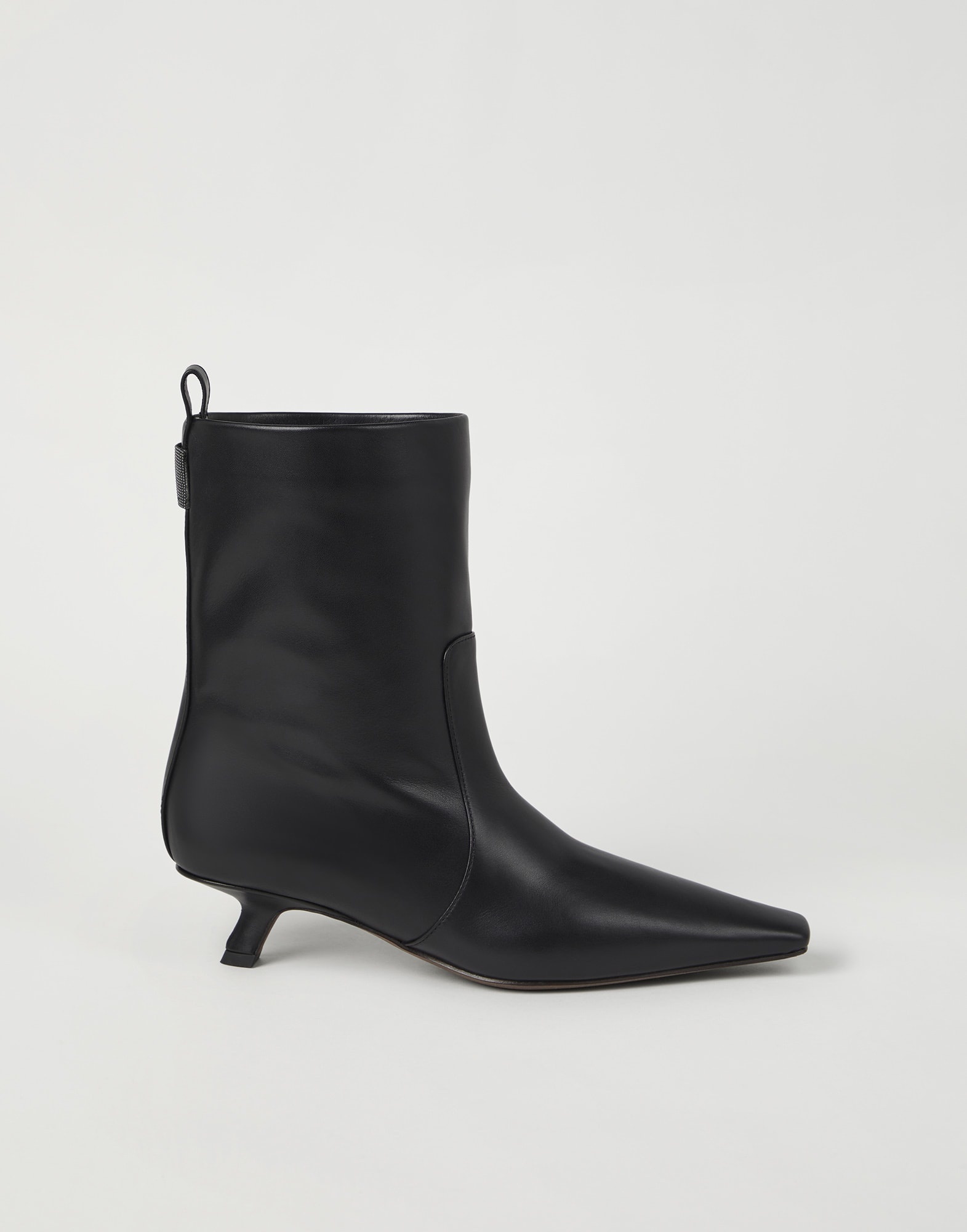 Classic leather ankle boots with precious detail - 5