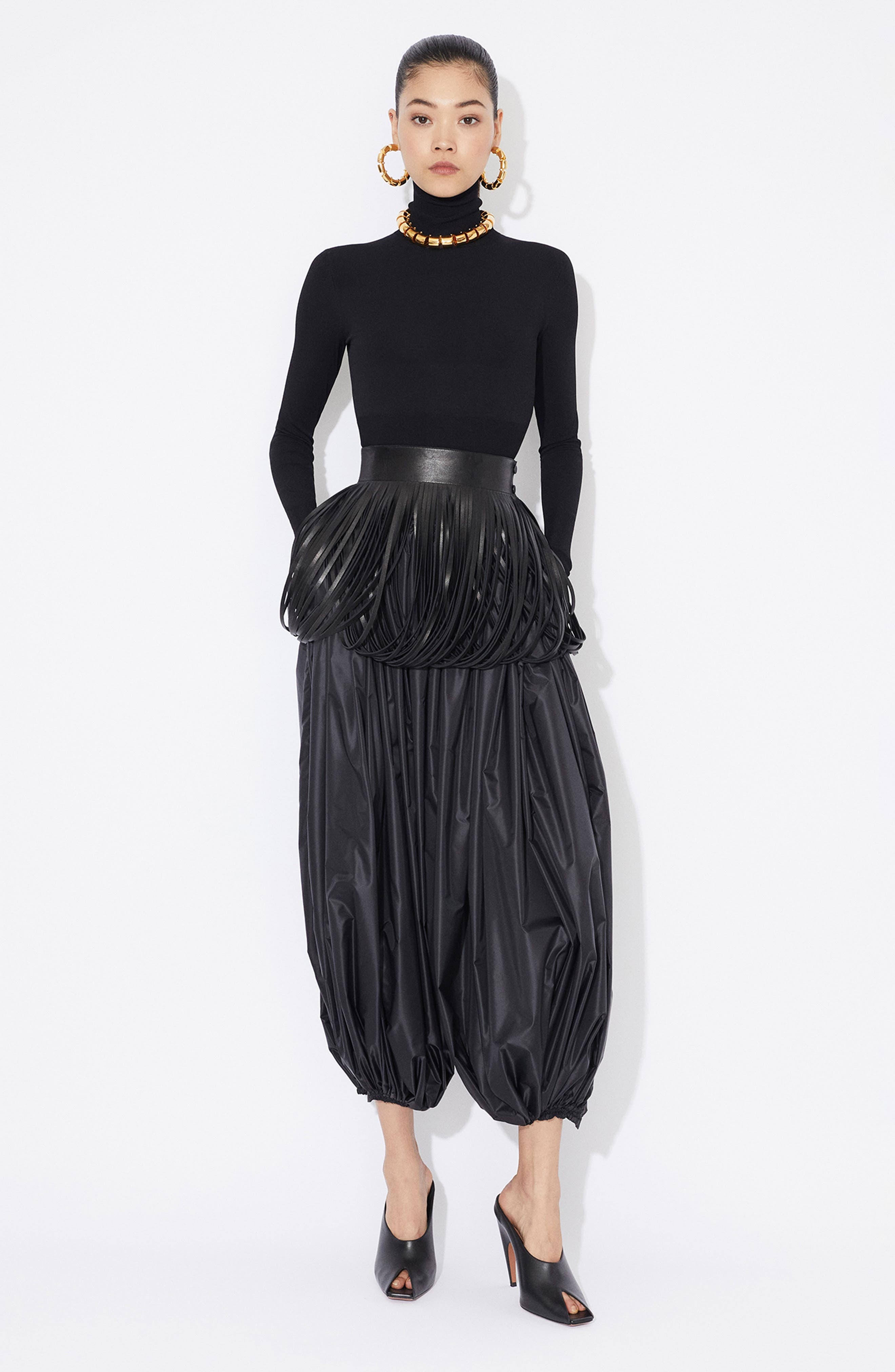 Alaïa Balloon Taffeta Pants in Noir at Nordstrom - 7