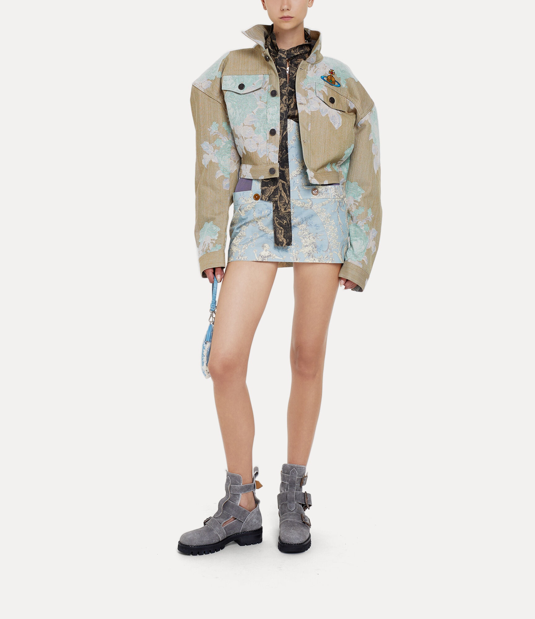 専用/vivienne westwomod si cropped jacket Vivienne Westwood Embroidered cropped denim jacket Vivienne