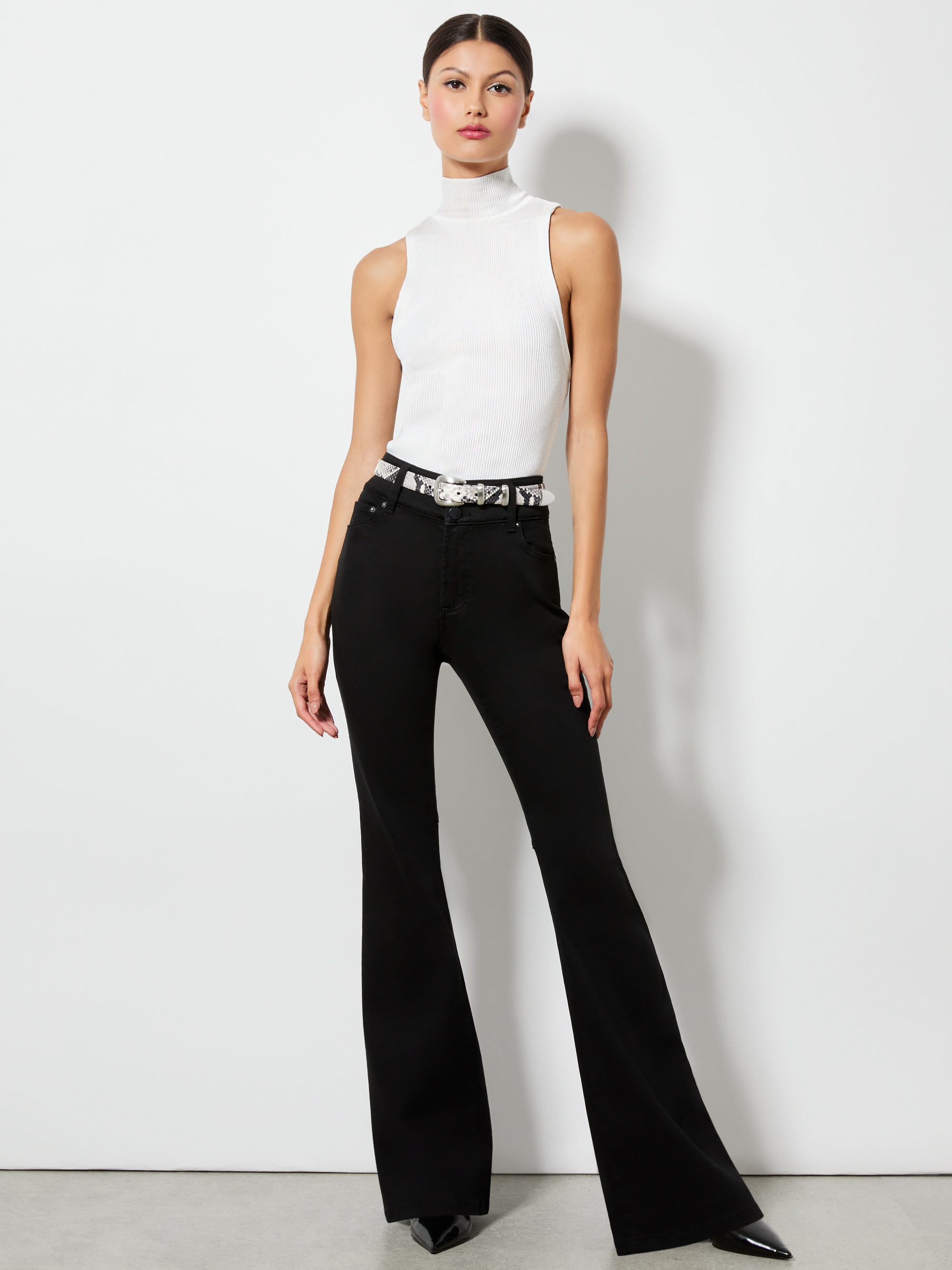 STACEY MID RISE BELL JEAN - 3