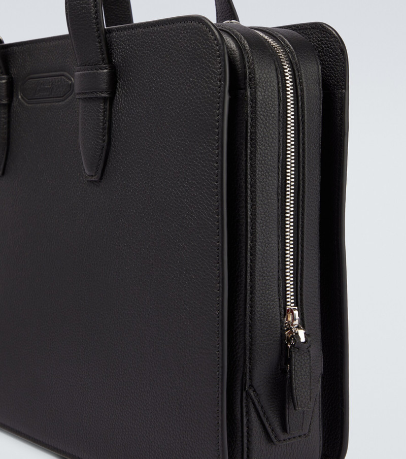 Brioni 로고 돋을새김된 가죽 shortcase outlook
