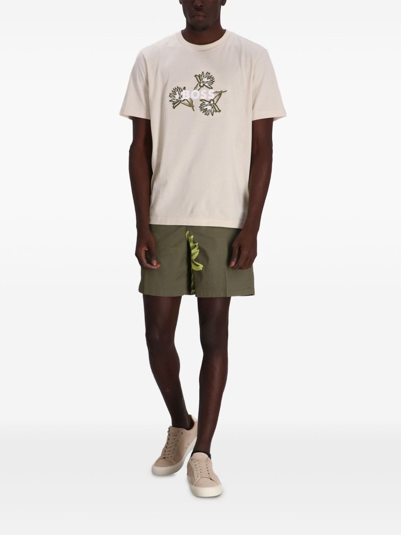 BOSS printed shorts outlook