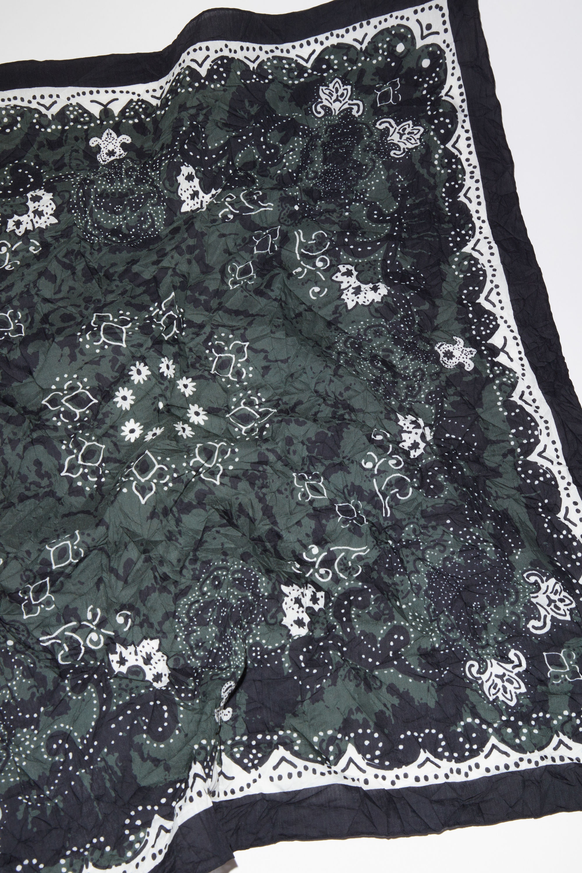 Bandana print scarf - Black - 4