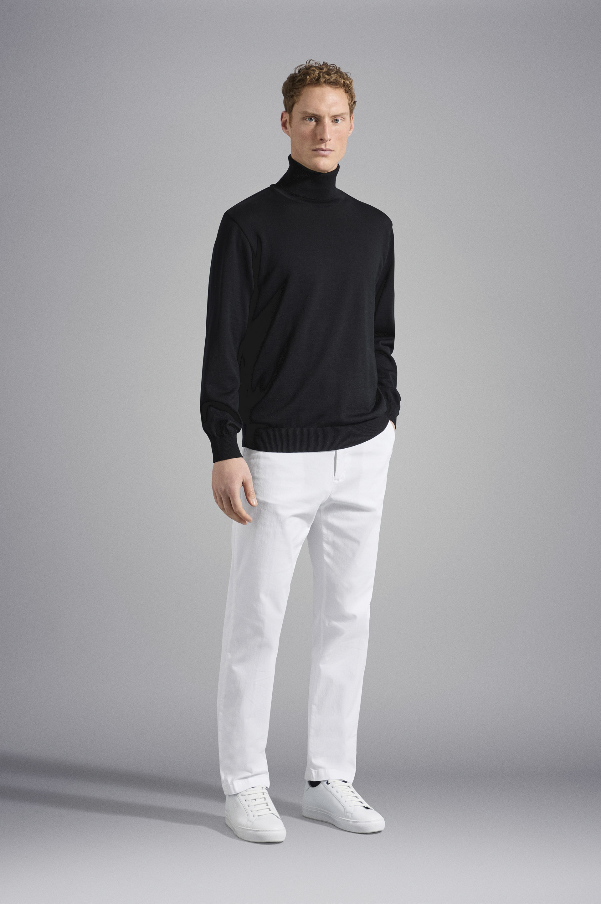 MERINO WOOL TURTLENECK WITH ICONIC BADGE - 2