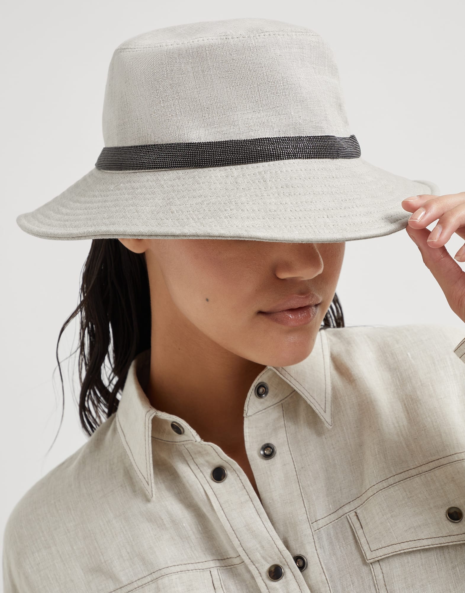 Délavé linen bucket hat with shiny band - 3