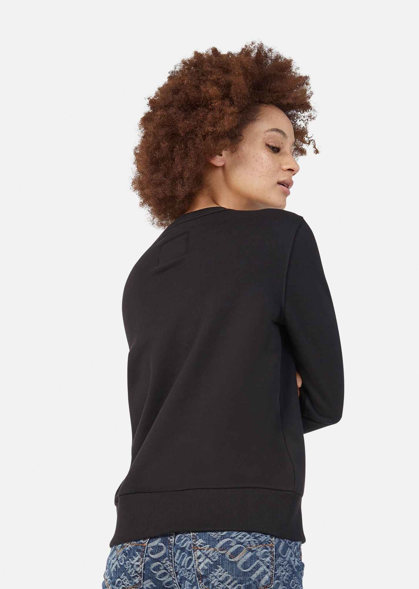 V-Emblem Sweatshirt - 4