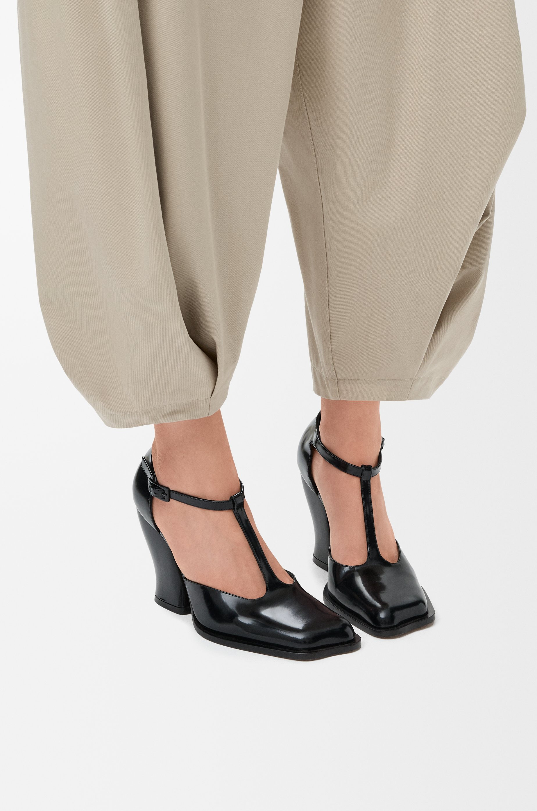 Onda T-bar pump in brushed calfskin - 2