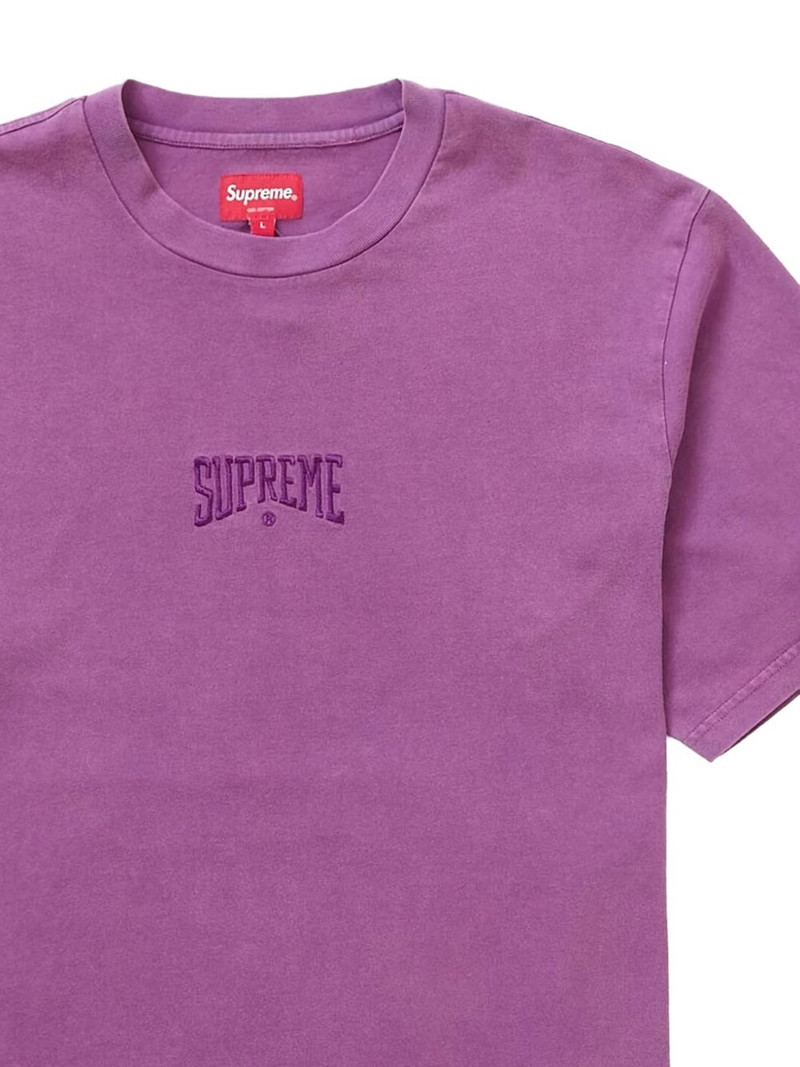 Supreme logo-embroidered T-shirt outlook