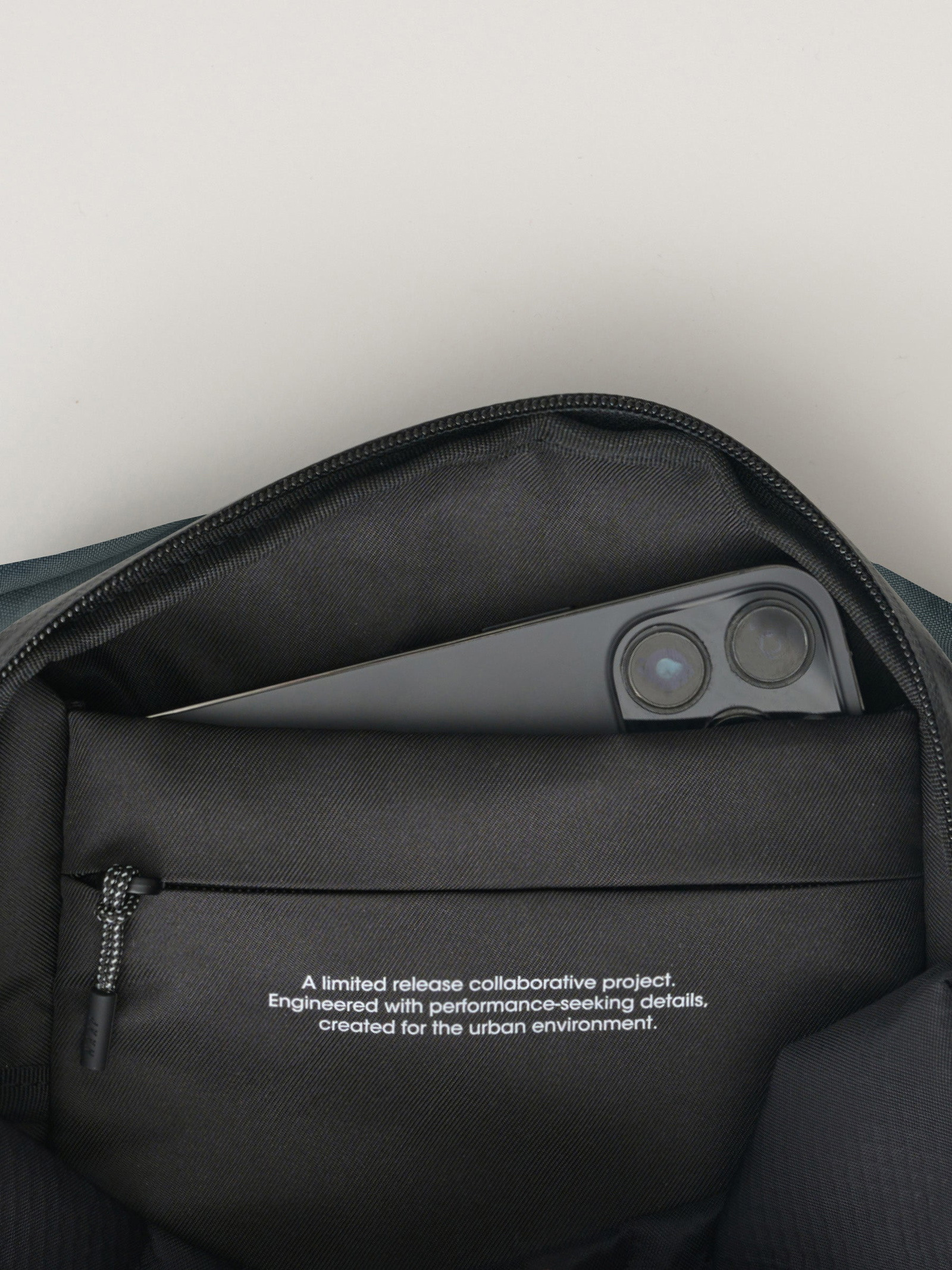 maap&côte&ciel Sling Bag - 8