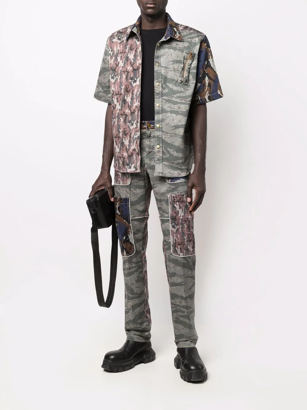 camouflage-print short-sleeved shirt - 2