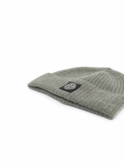 Stone Island logo-patch knitted beanie outlook