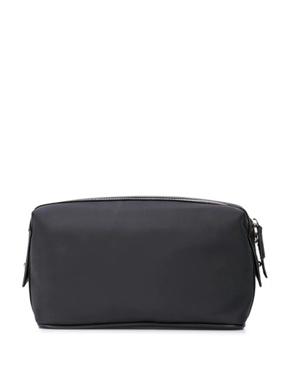 WANT Les Essentiels Kenyatta wash bag outlook