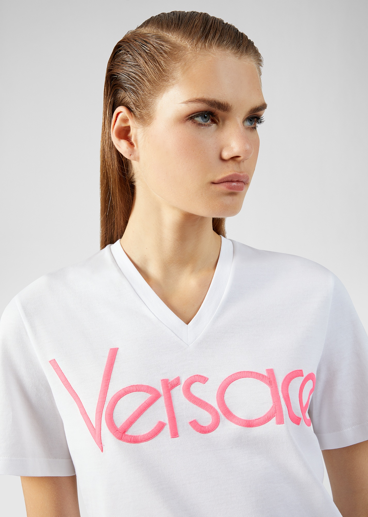 Vintage Logo V-Neck T-Shirt - 5