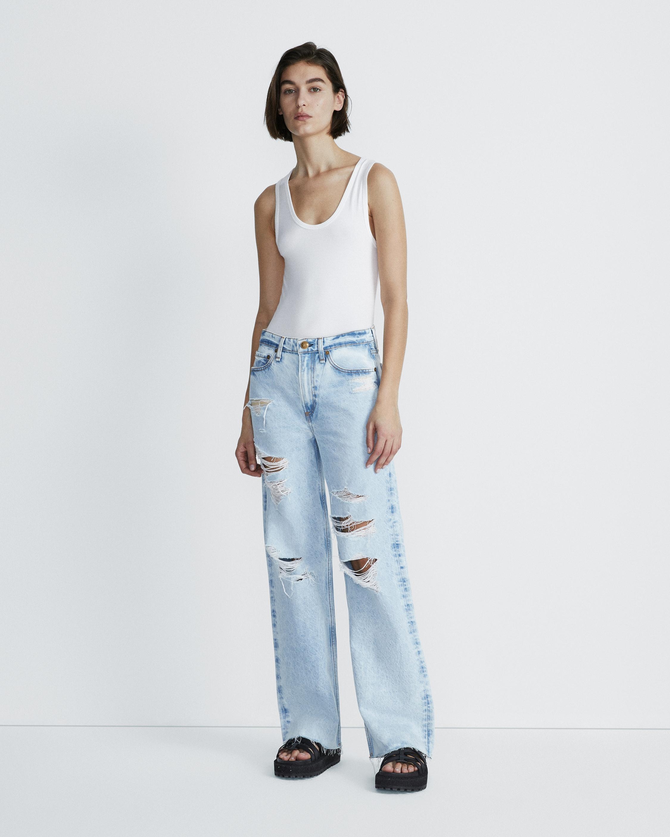 Logan Wide Leg - Coral
Mid-Rise Rigid Jean - 3