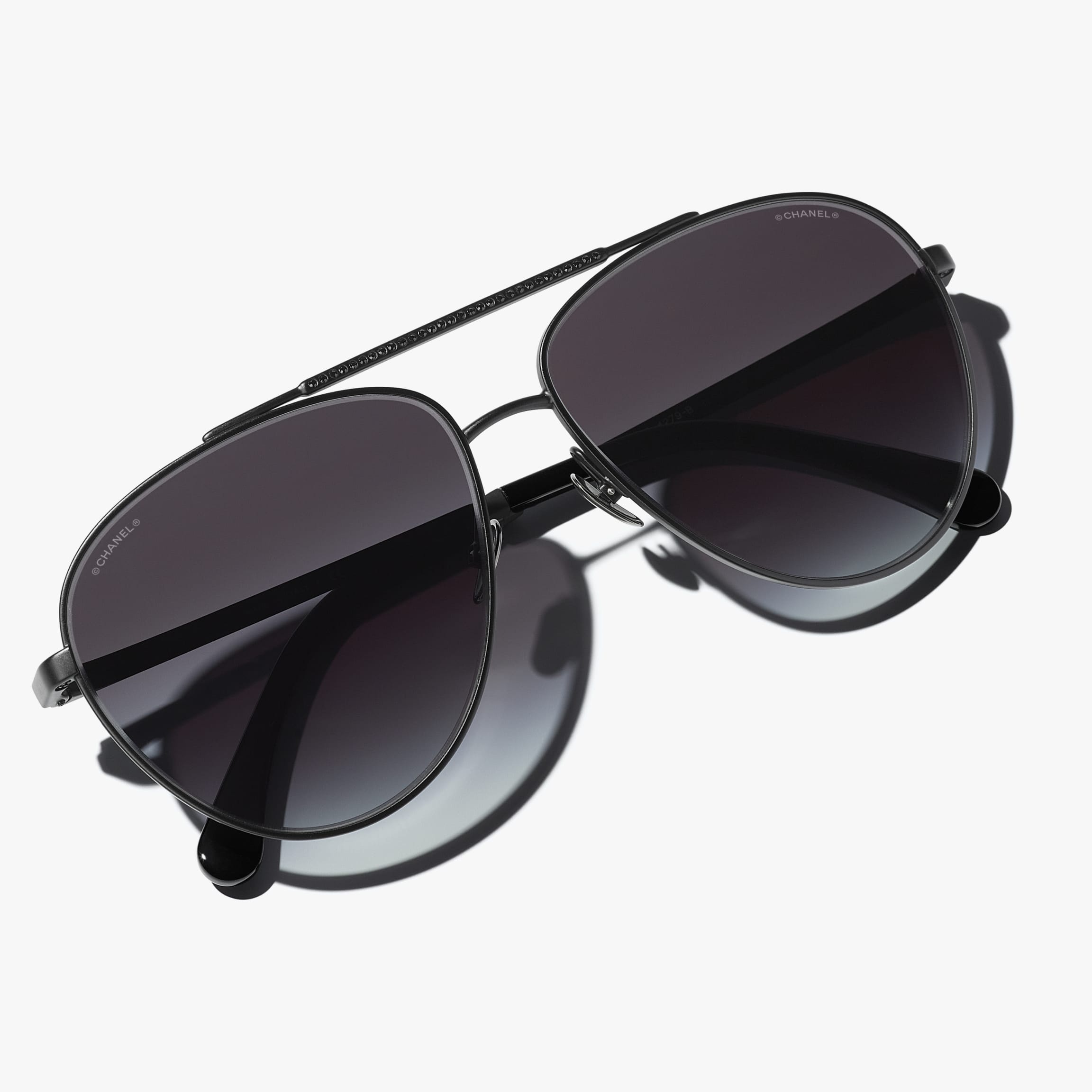Pilot Sunglasses - 4