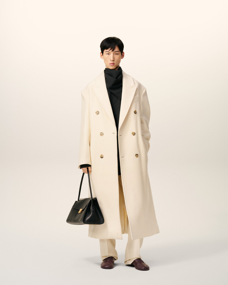 AMI Paris WHITE WOOL DOUBLE BREASTED LONG COAT outlook
