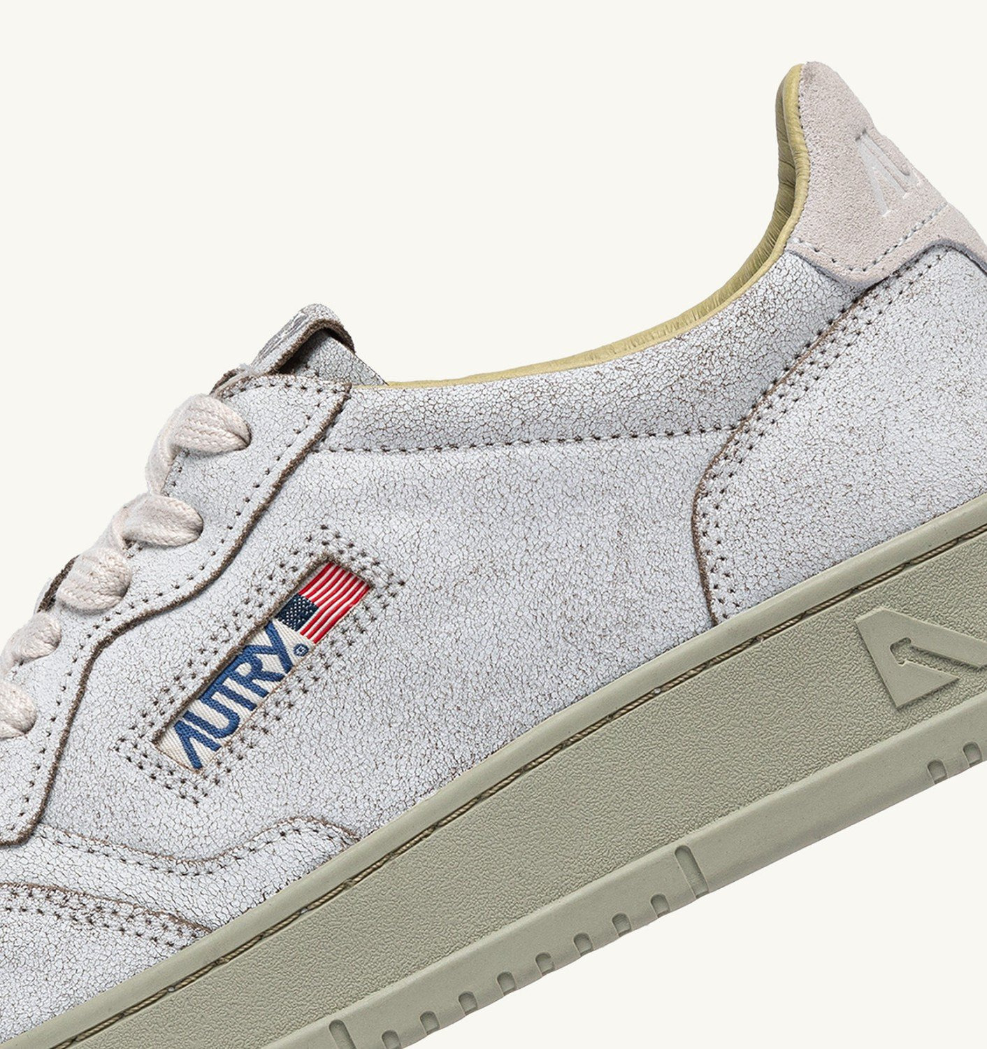 MEDALIST LOW SNEAKERS IN WHITE AND GRAY GREEN SCRAPED EFFECT SUEDE - 6