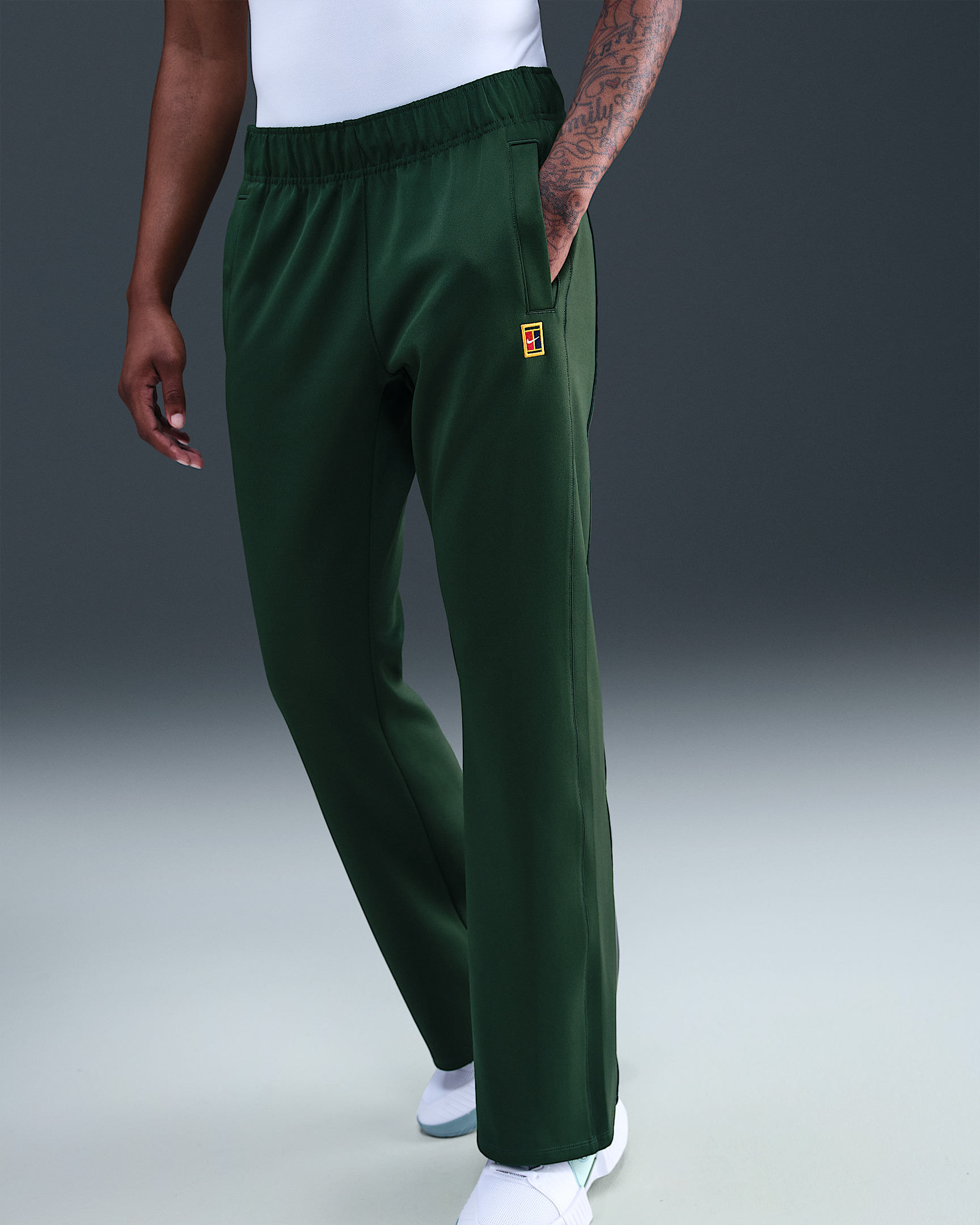 NikeCourt Heritage Windrunner Women's Mid-Rise Tennis Pants - 2