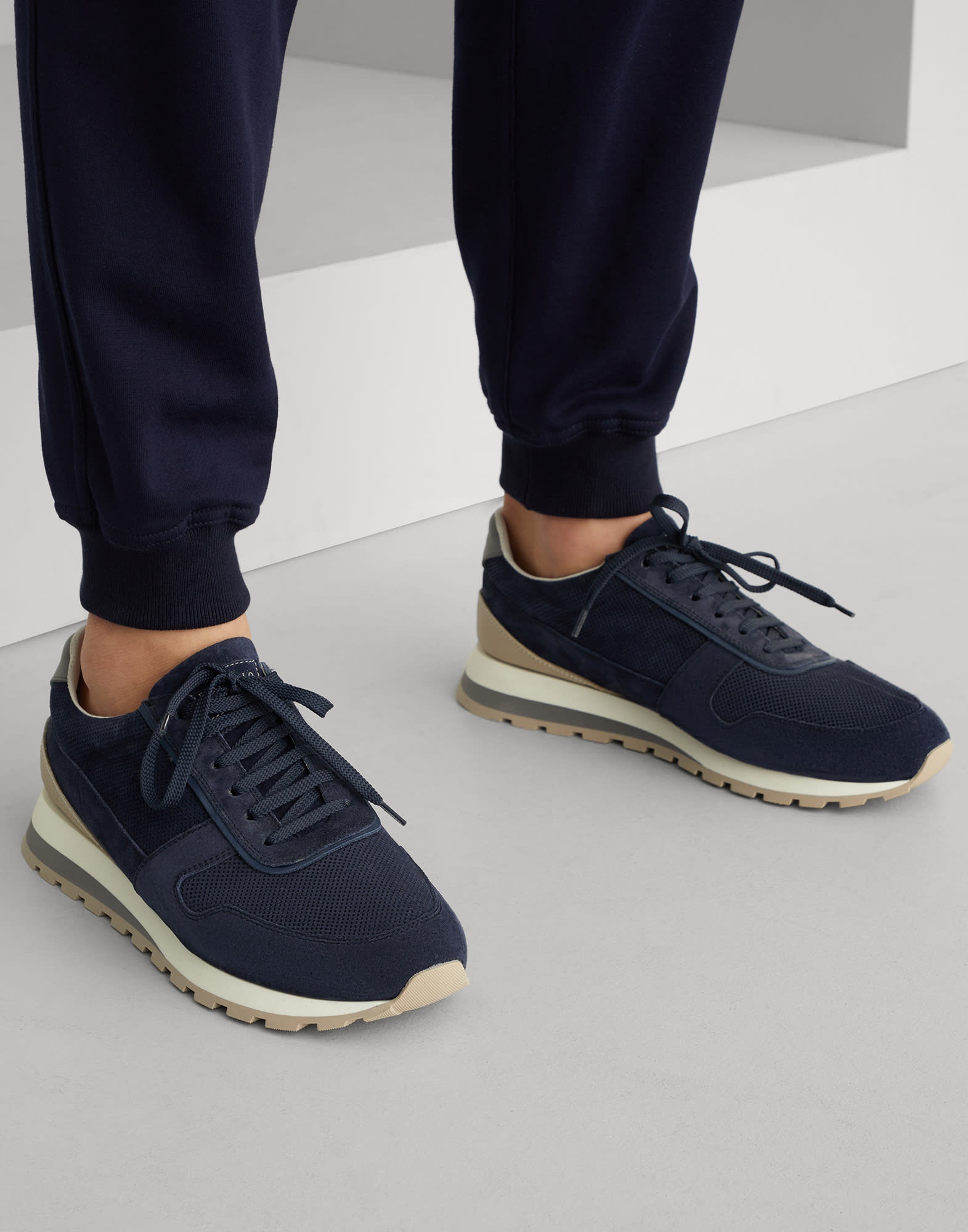 Punched suede runners - 4