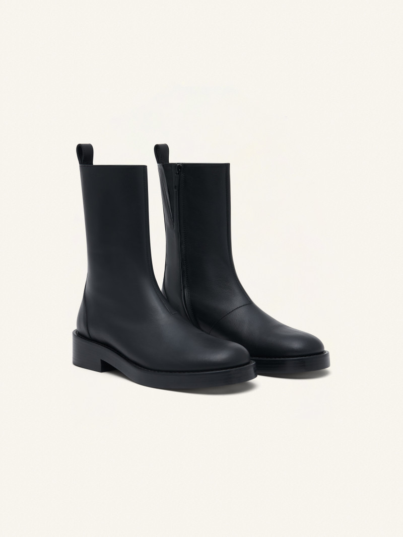 courrèges ANKLE BOOTS RIDER LEATHER outlook