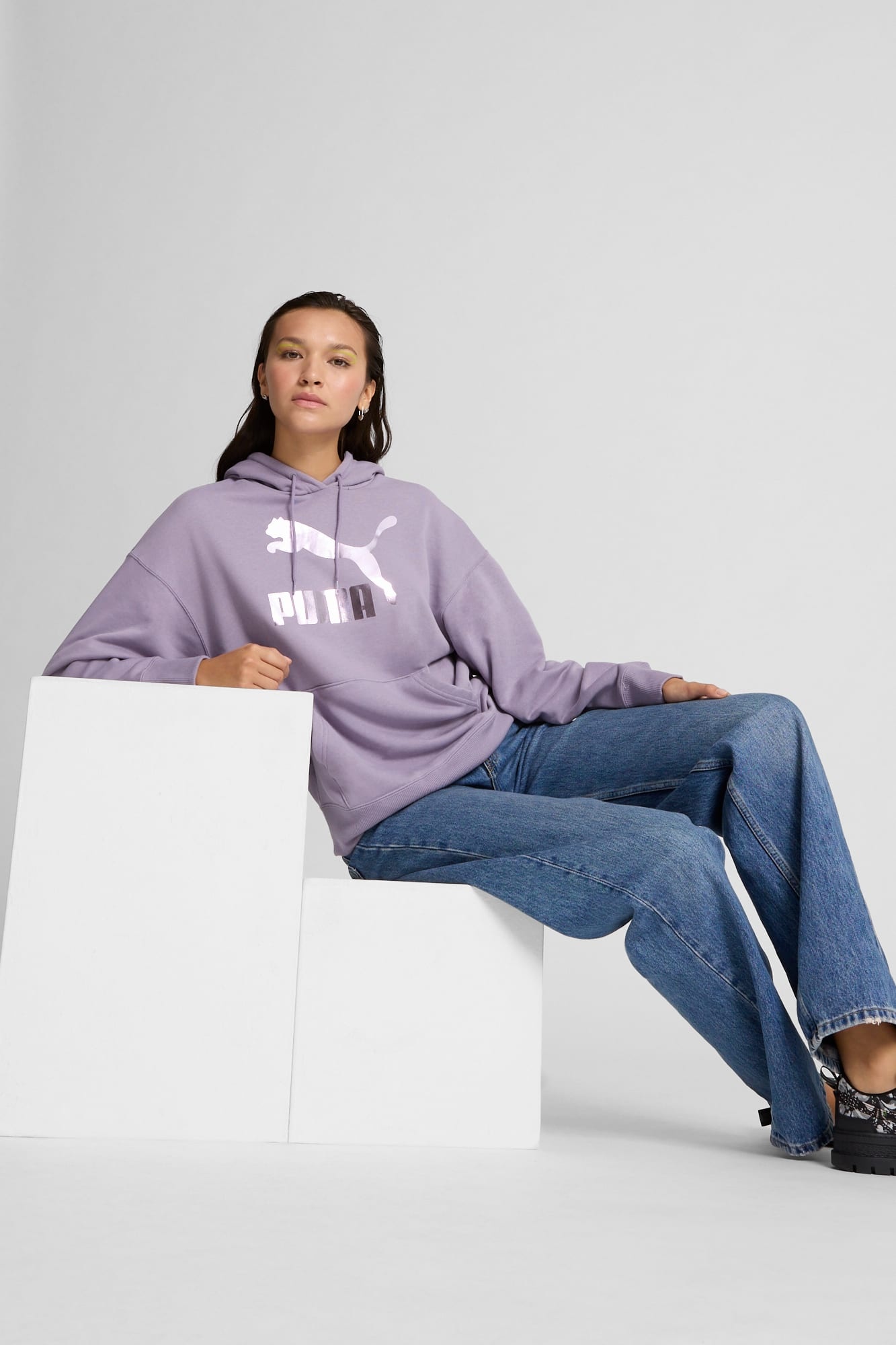 CLASSICS Shiny Logo Women's Hoodie - 5