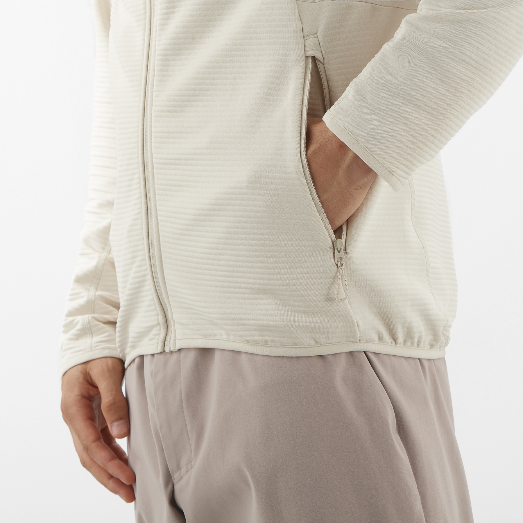ESSENTIAL LIGHTWARM - 7