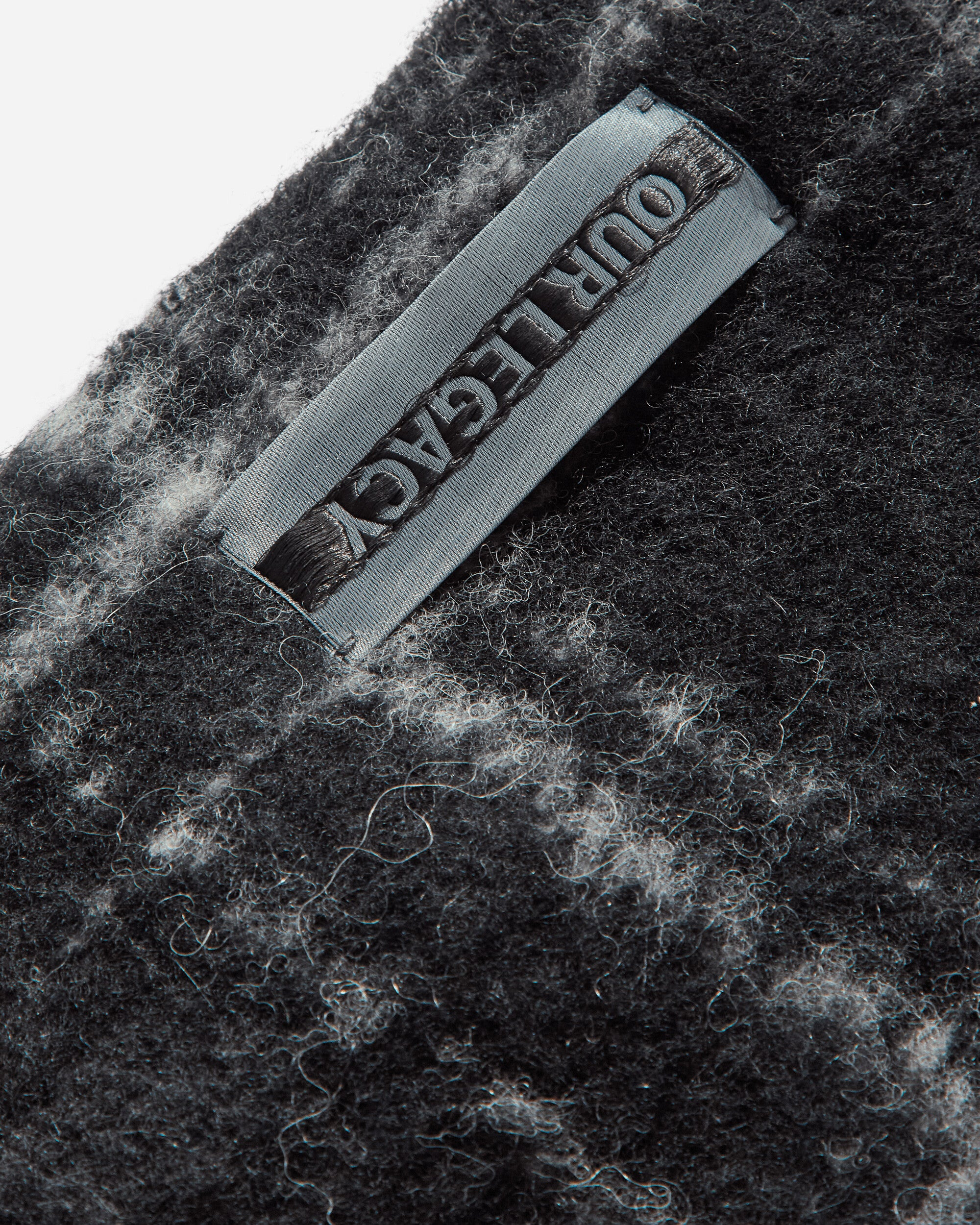 Estate Scarf Black - 4