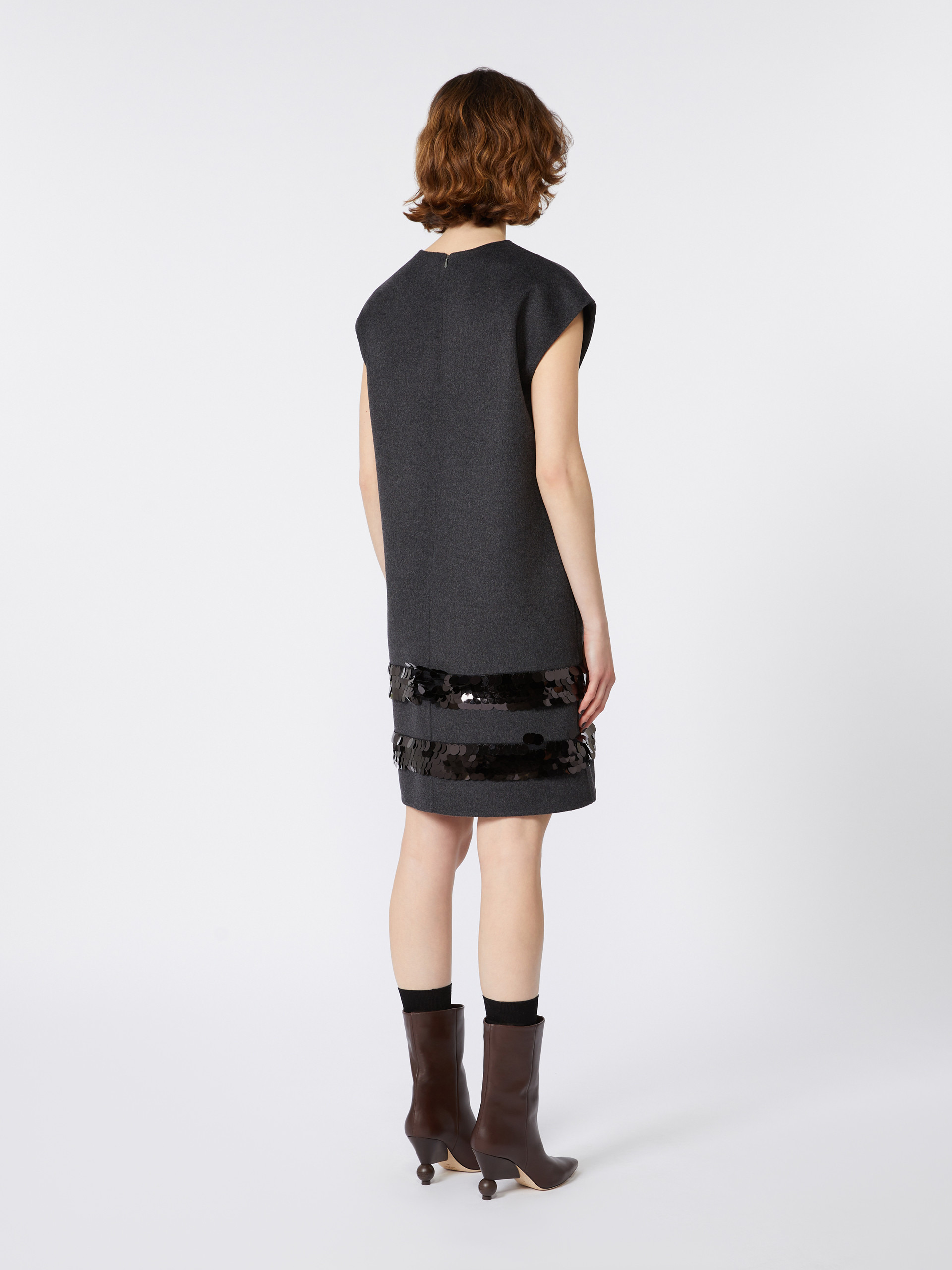 BRUNNER1234 Short dress in wool and sequins - 4