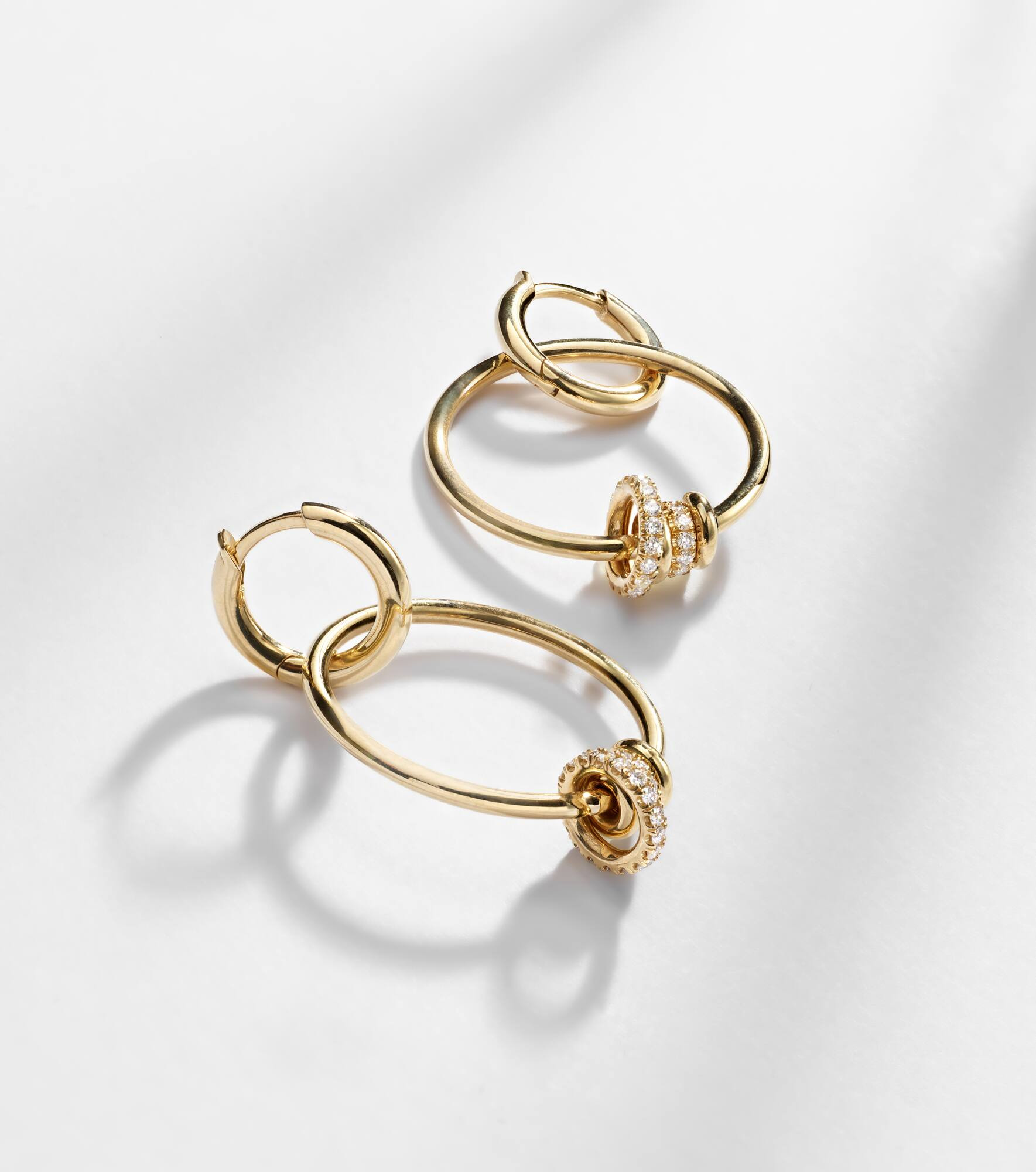 Asha 18kt gold hoop earrings with diamonds - 5