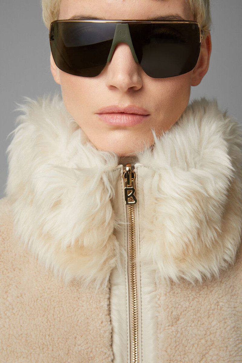 Lima Reversible lambskin waistcoat in Beige 5