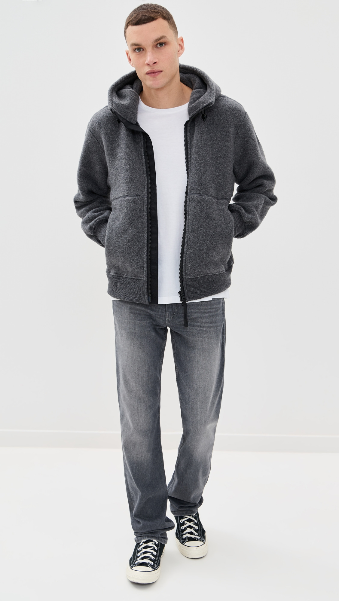 Chilliwack Black Disc Fleece Bomber - 4